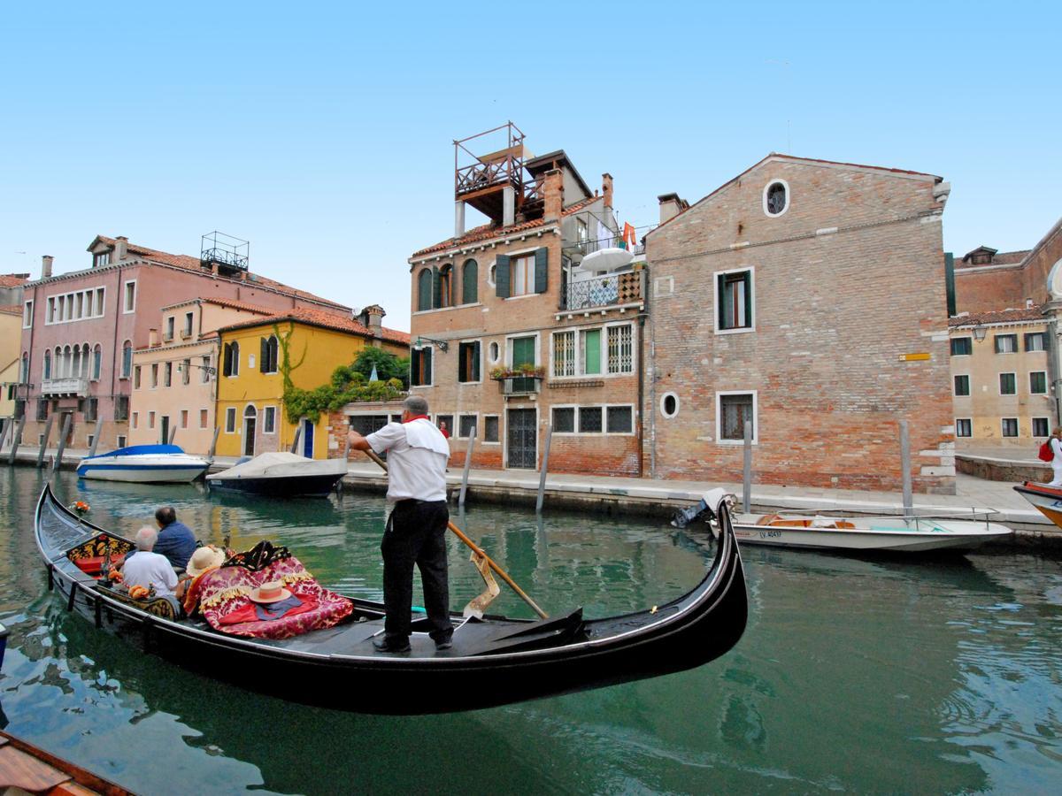 Campo San Trovaso Apartment Venice