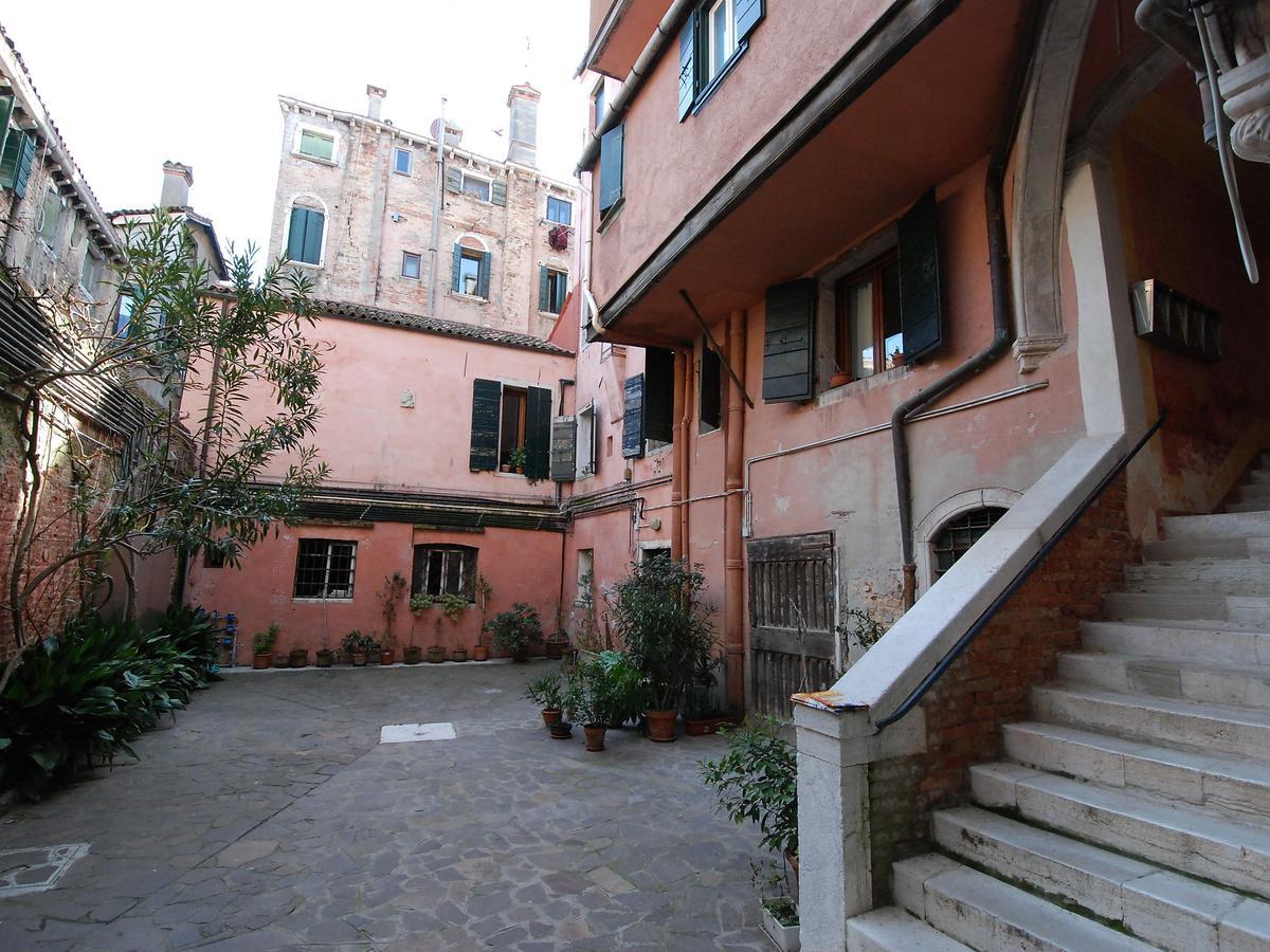 Palazzo Pizzamano Apartment Venice