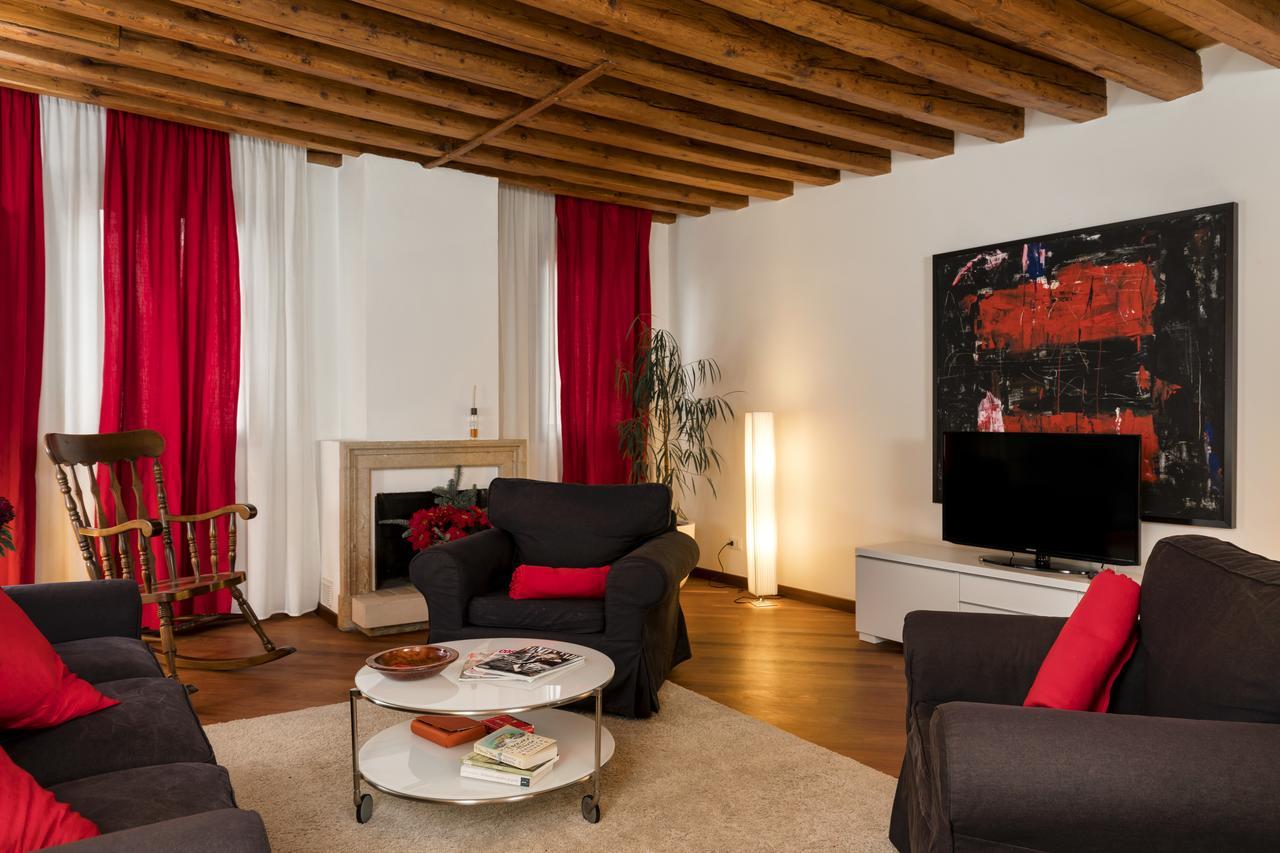 Elegant Terrace Near Piazza San Marco Last Floor No Lift Apartment *