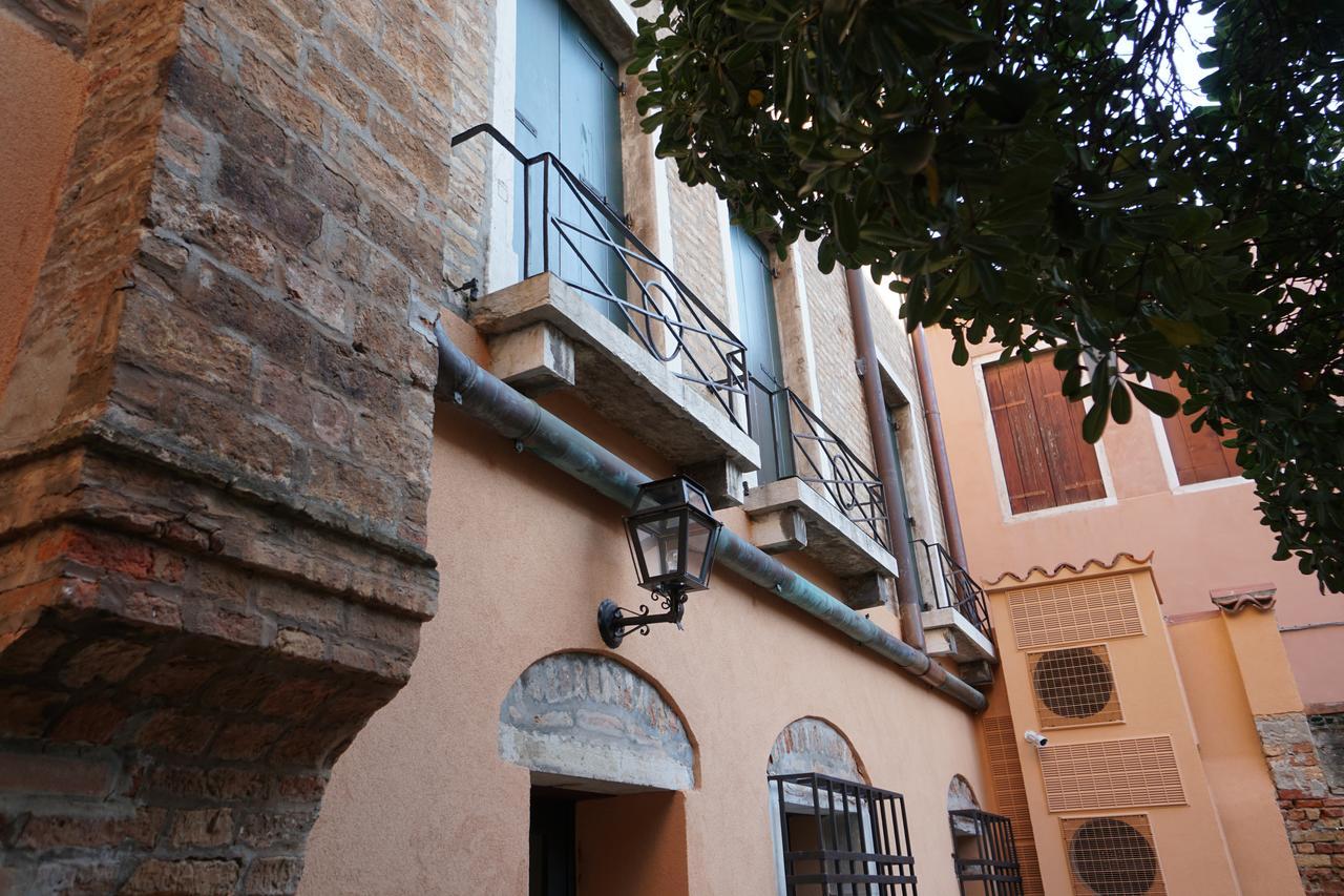 Acomodação com café da manhã  P 1779 Veneza