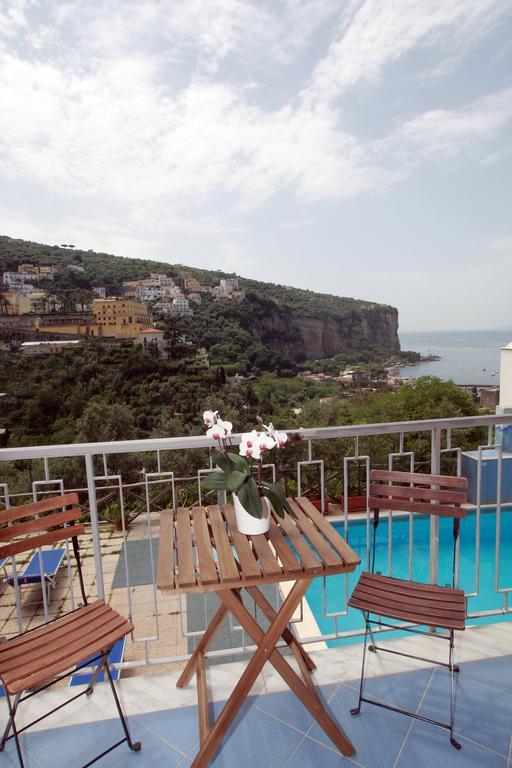 Hotel Mary 3*
