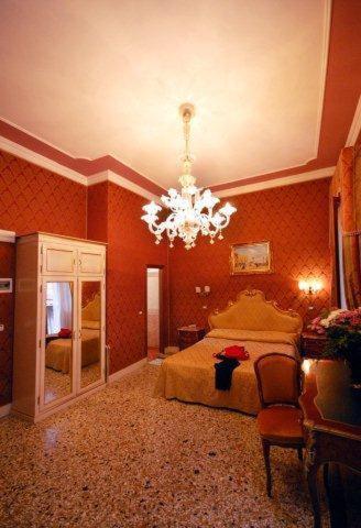 Guest house Residenza San Maurizio 3*