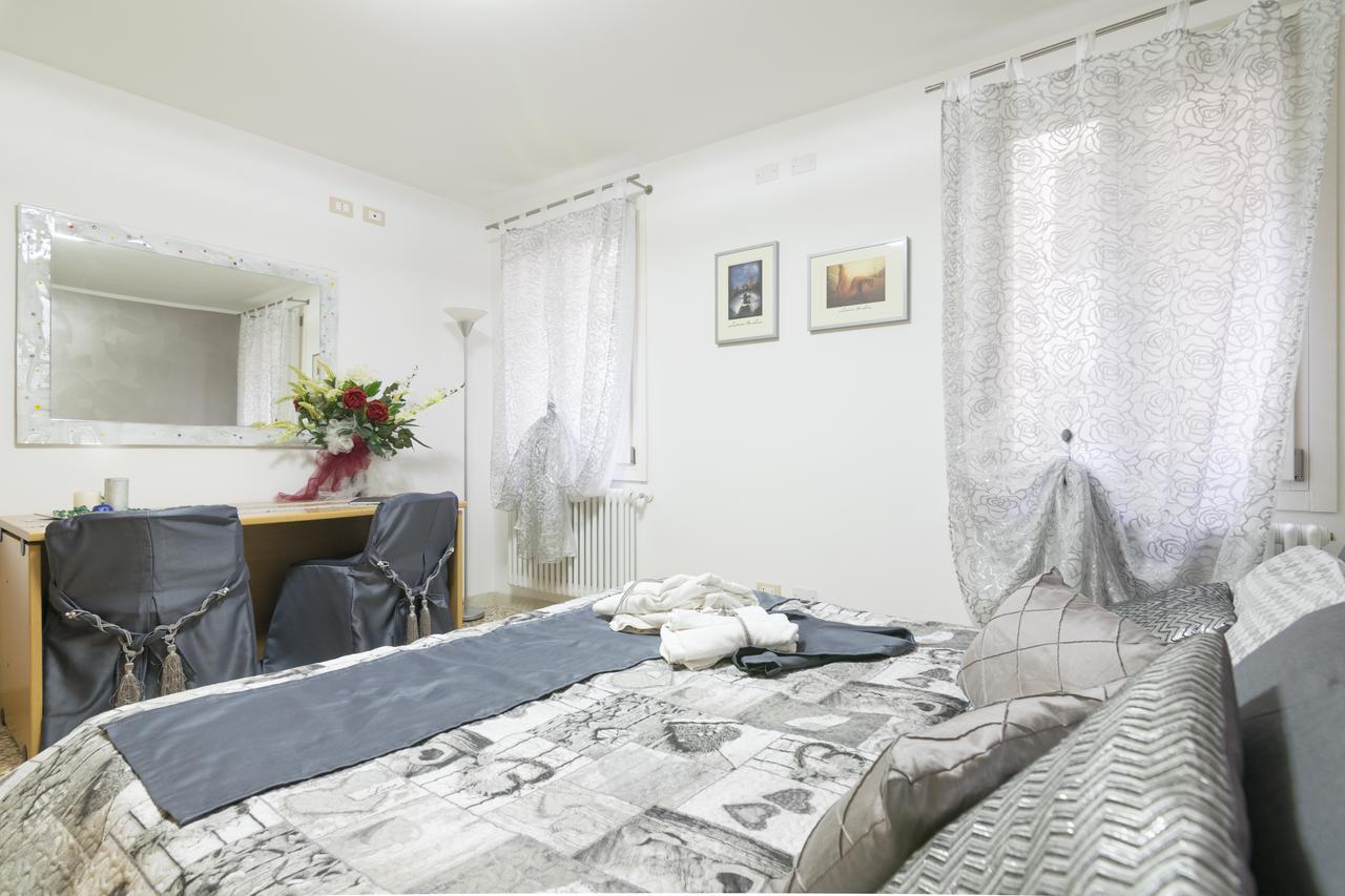 Crystal Deluxe Apartment Venice