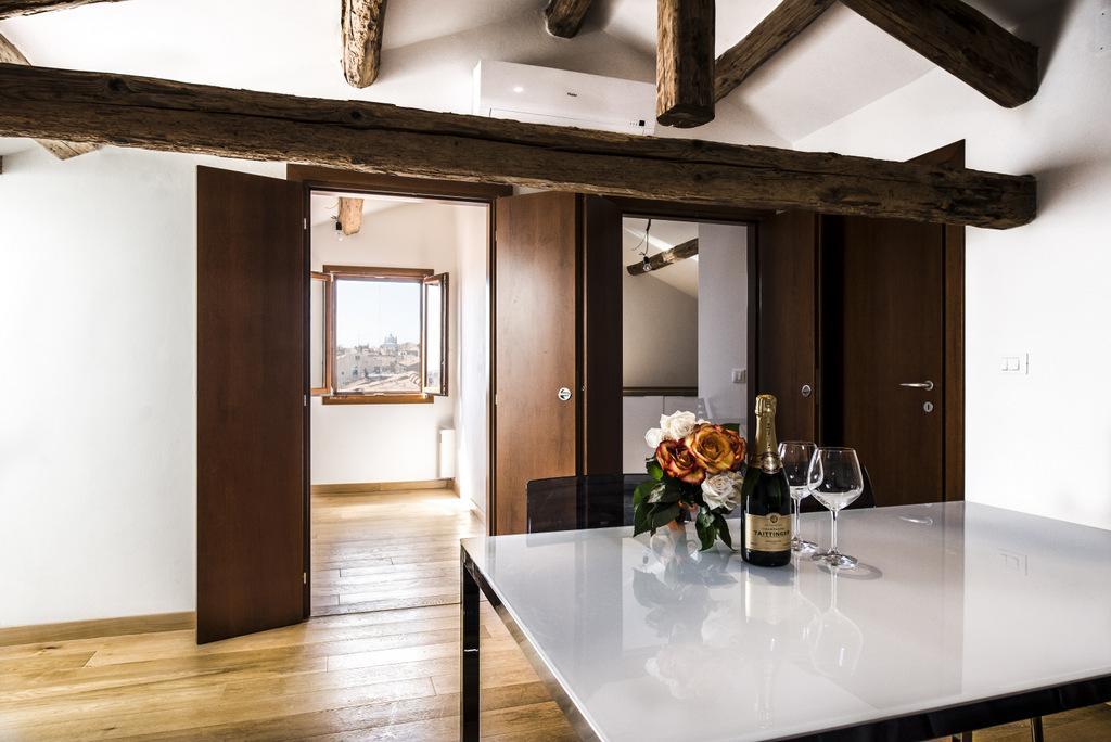 Apartment Grand Canal Venetian Small Attic *