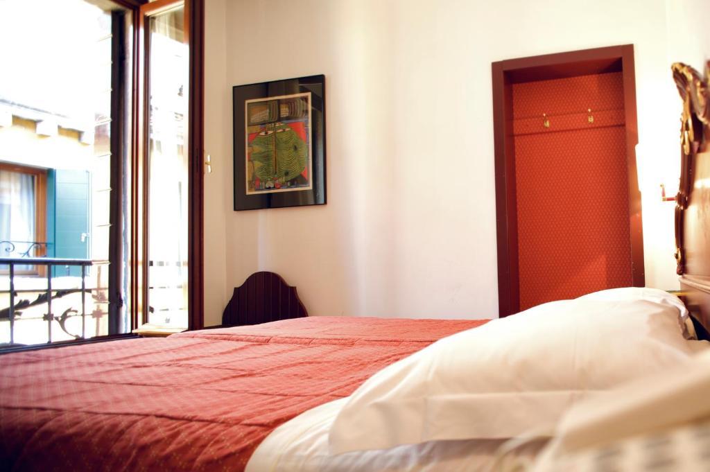 Hotel Serenissima Venice