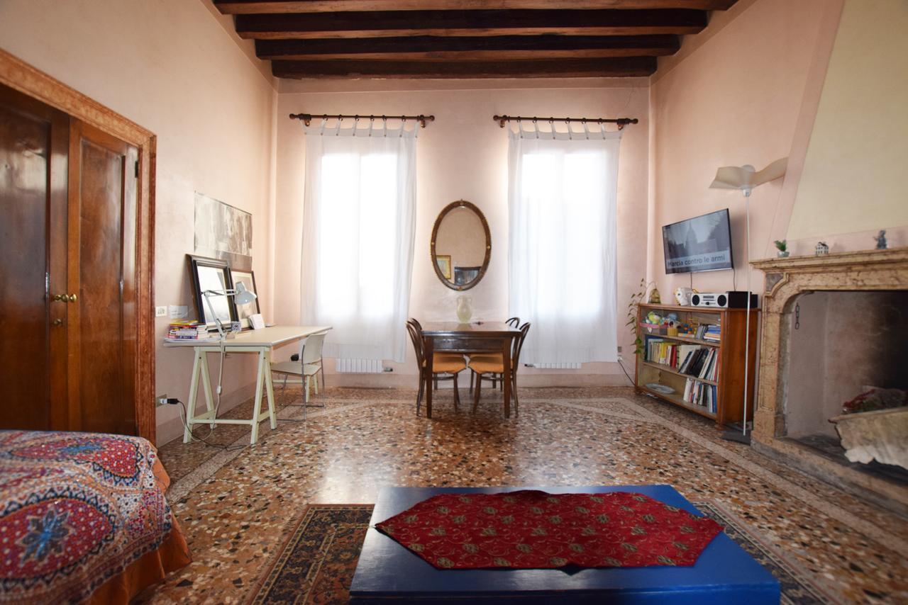 Manin Apartment *