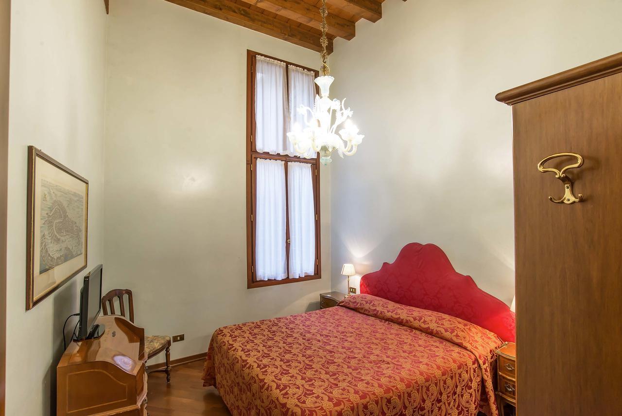 Piccola Fenice 3* Venezia