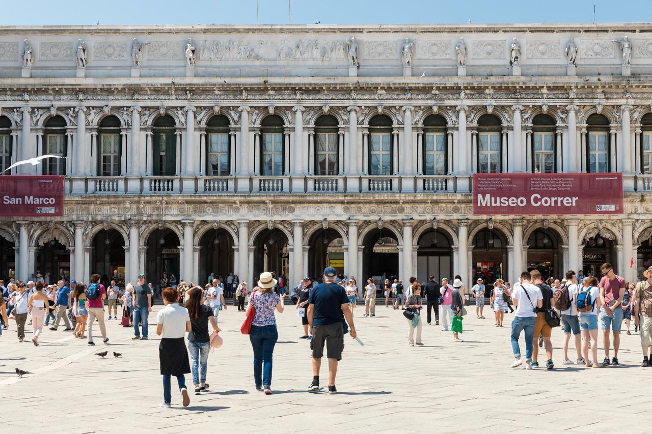 Apartamento Heaven San Marco 1 E 2, The Elegant A Stone S Throw From St S Square *