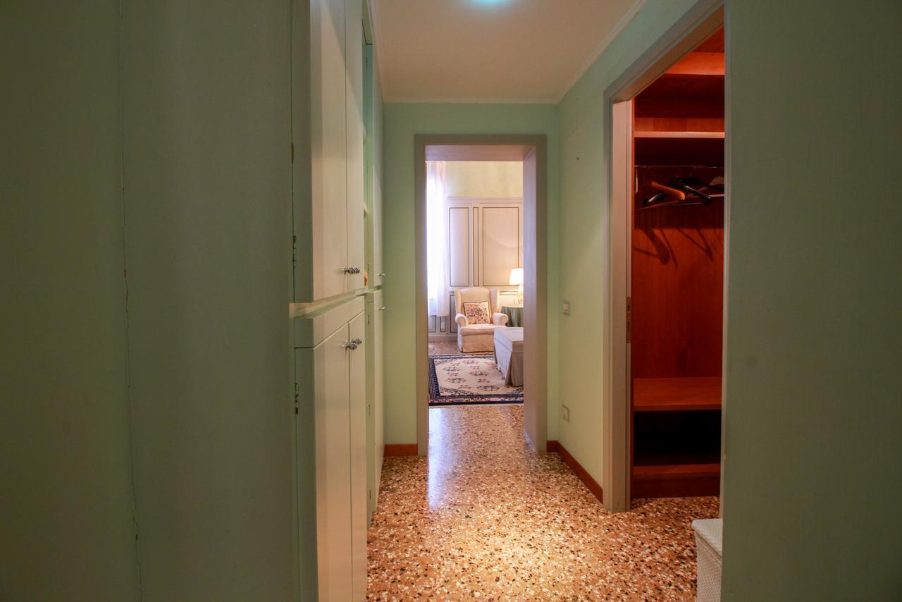 Palazzo San Beneto * Venice