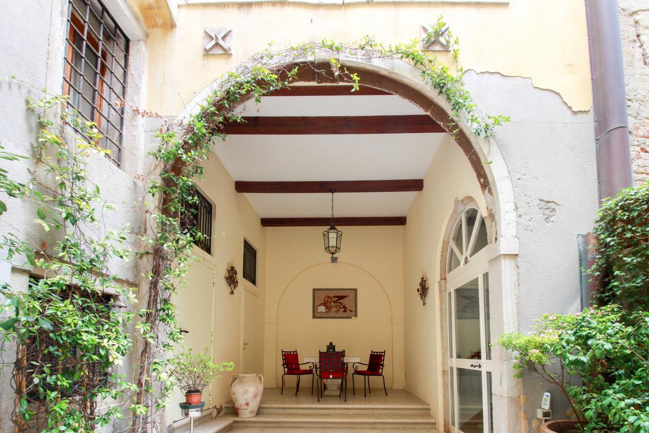 Palazzo San Beneto Venice