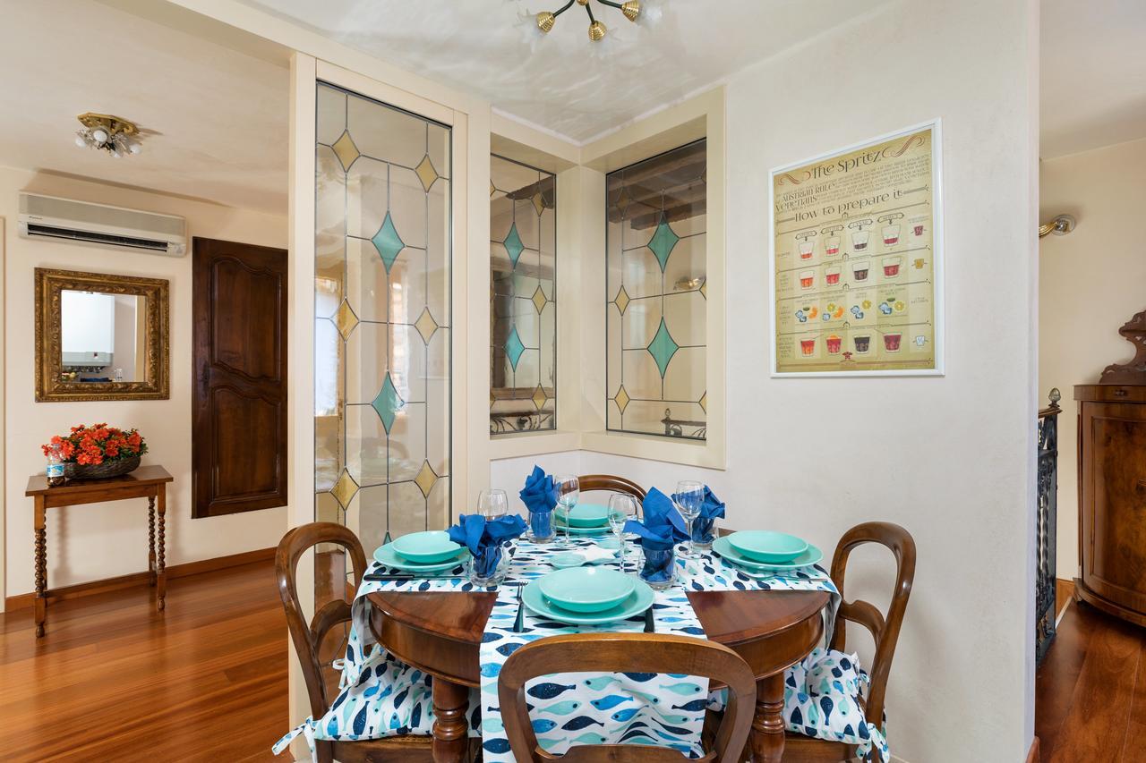 Apartamento Heaven San Marco 1 E 2, The Elegant A Stone S Throw From St S Square *