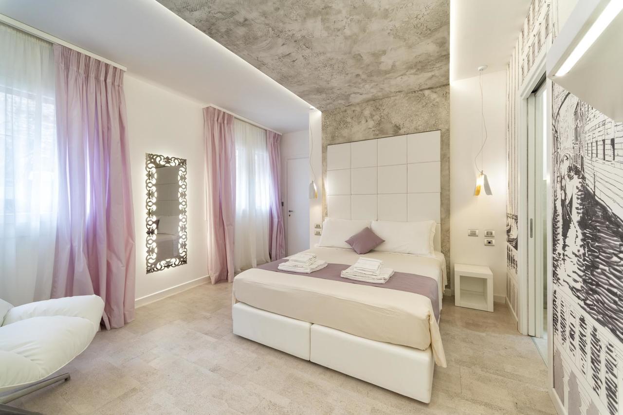 Ca' De La Fonte - Wenice Deep Culture Guest house