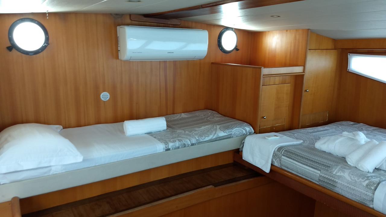Yacht Fortebraccio Botel