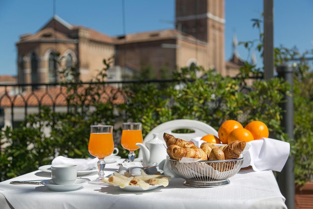 Hotel Pantalon Veneza