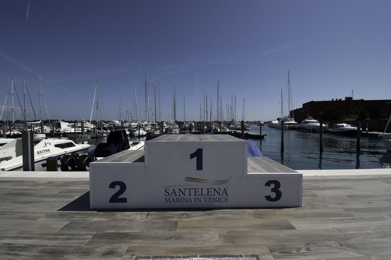 Botel Boathotels Marina Sant'elena