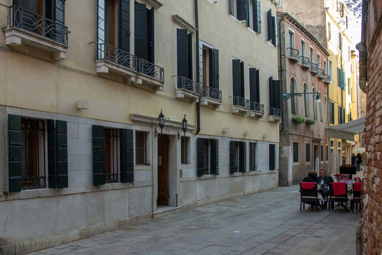 Palazzina Fortuny 3* Venice
