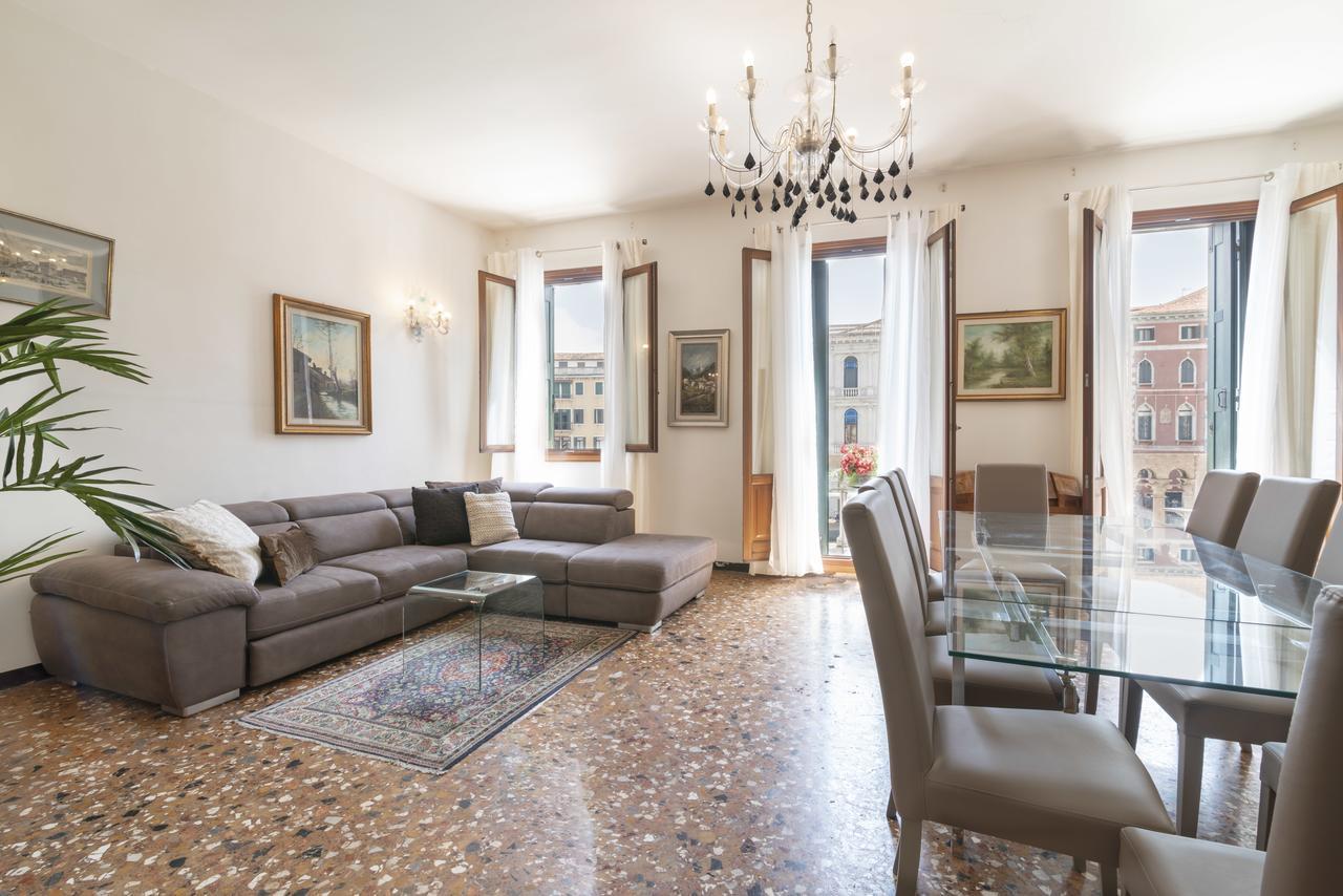 Grand Canal Terrace Venice