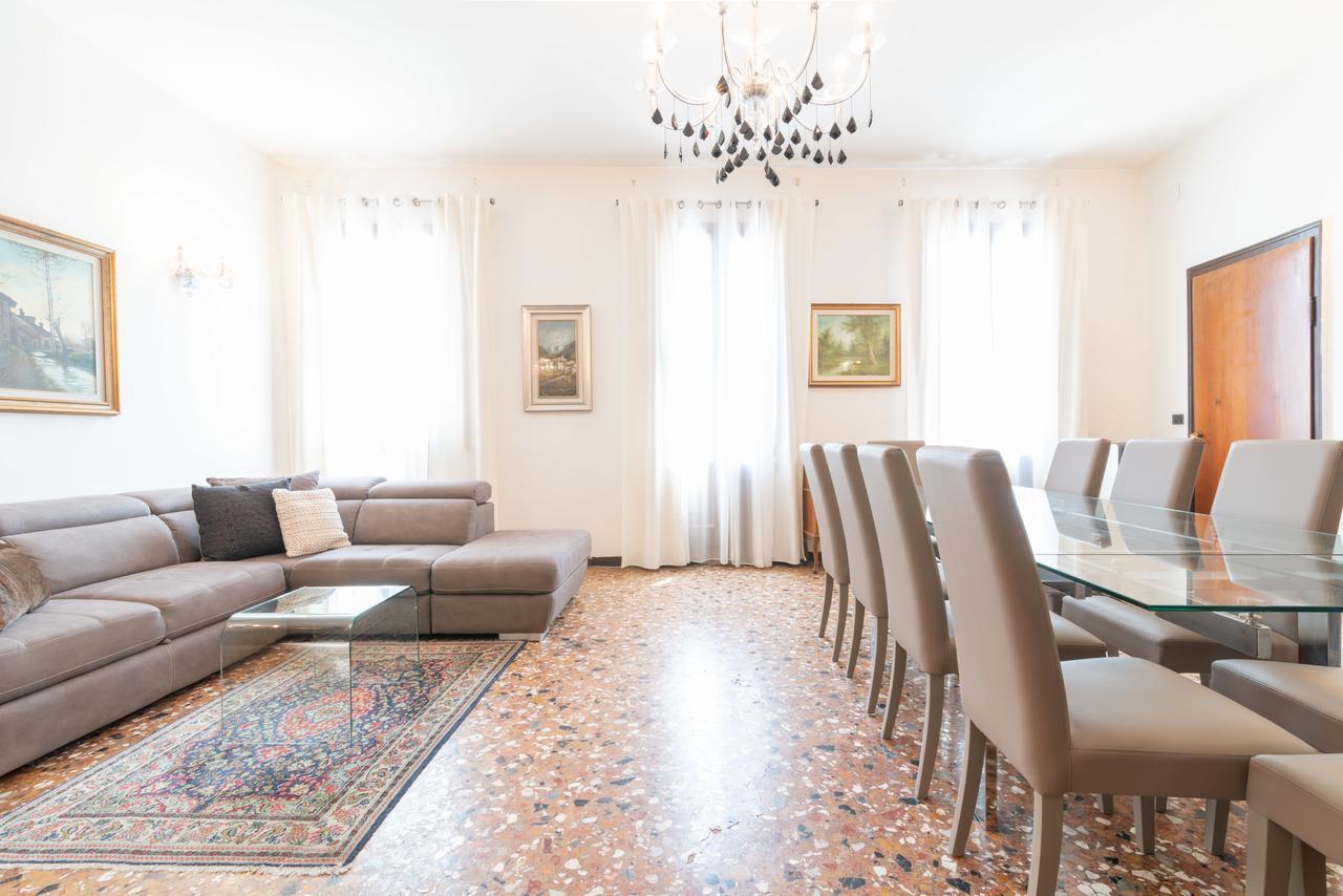 Grand Canal Terrace Apartment *