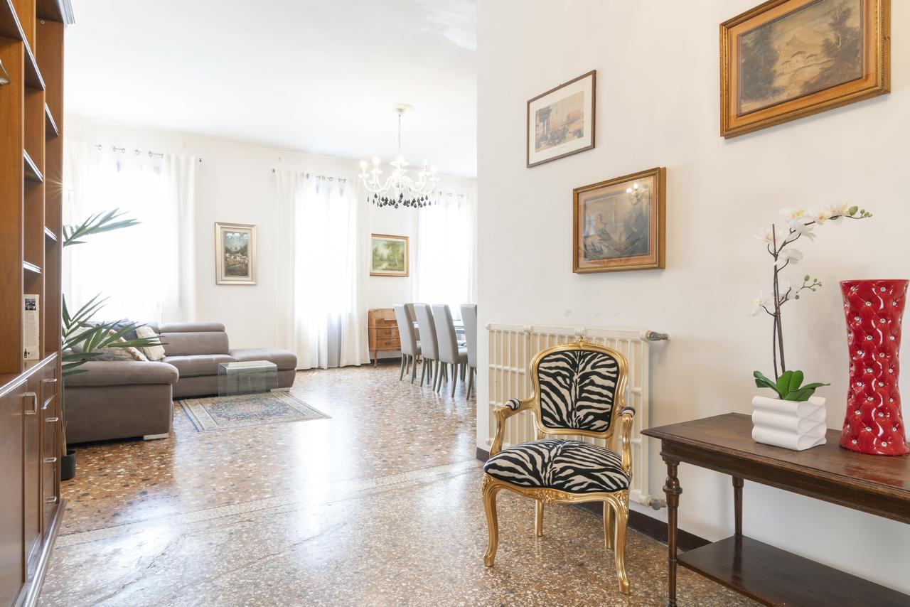 Grand Canal Terrace Apartment
