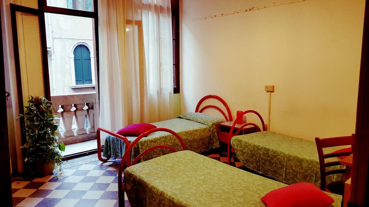 Domus Civica Albergue