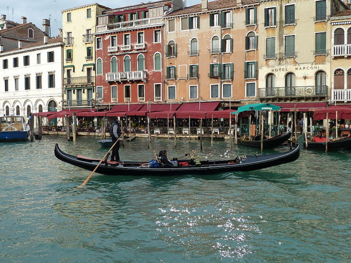 Grand Canal Terrace Apartment