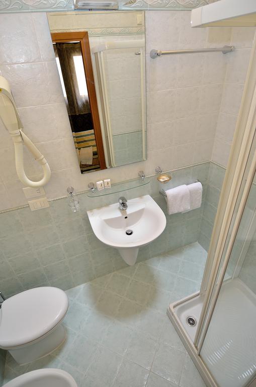 Residenza La Campana Guest house
