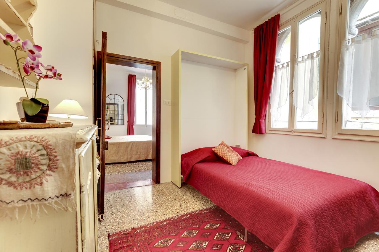 Ca' Badoer Frari Apartment *