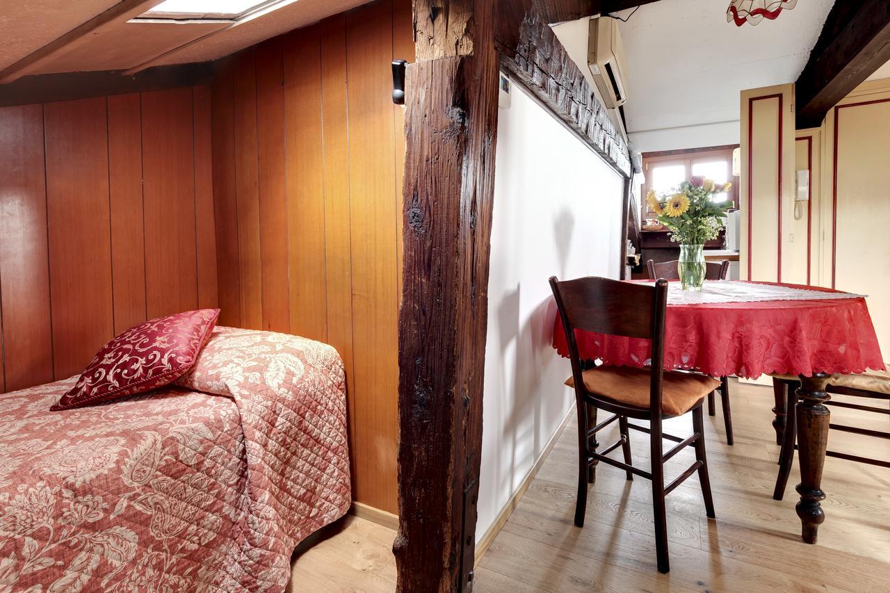 Apartment Ca' Badoer Attic Venice