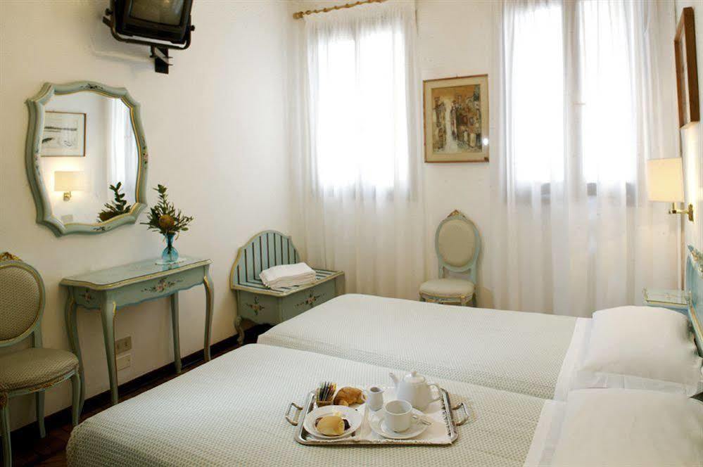 Serenissima Hotel Venice