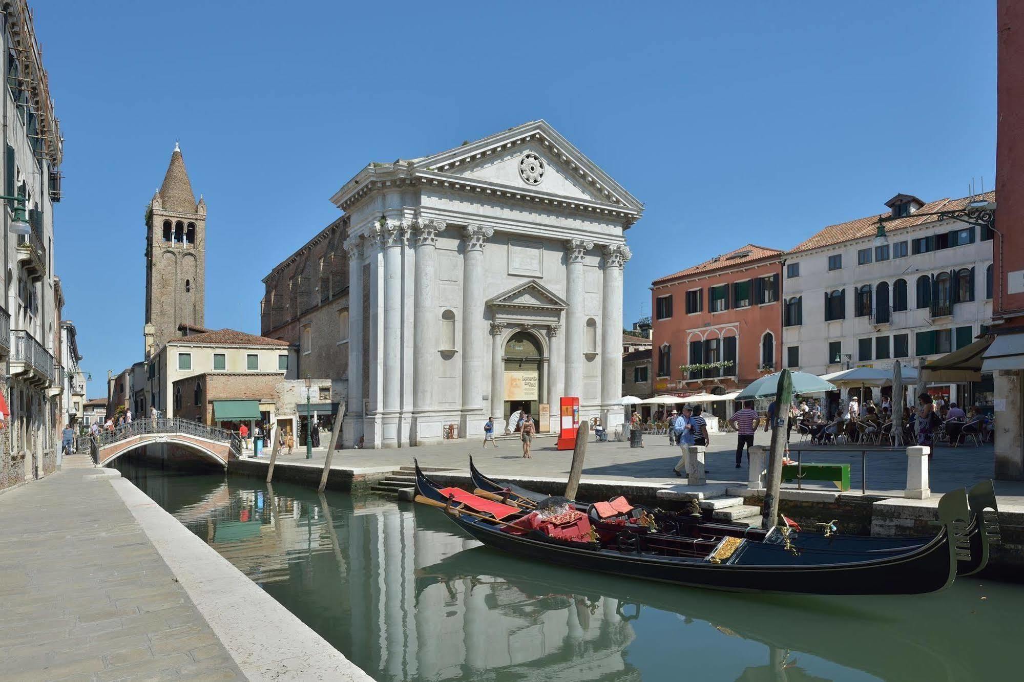 Apartment 2960 Ca Frari