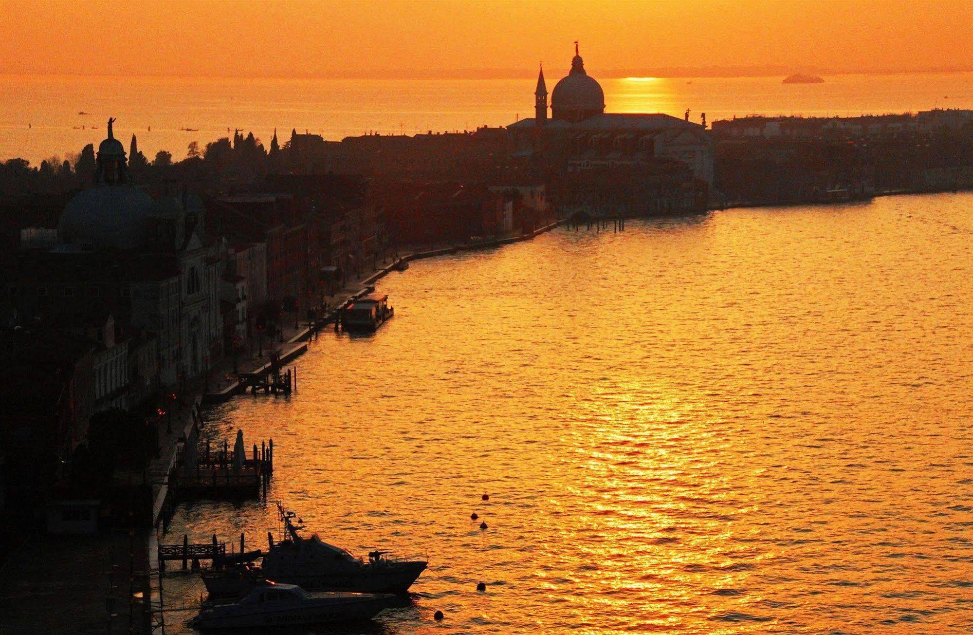 Apartment 2960 Ca Frari