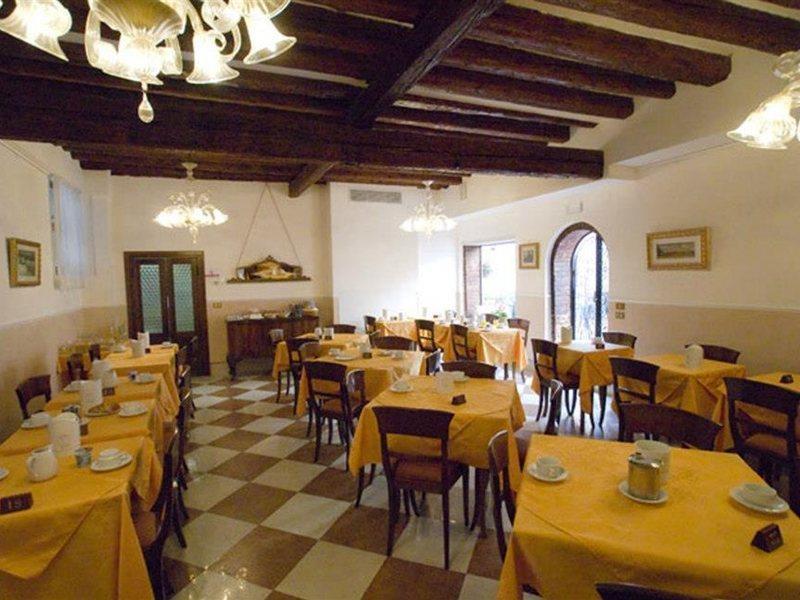 Hotel Tivoli Venice