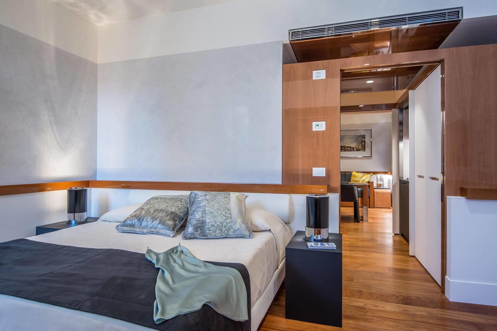 Rialto Hotel Venice