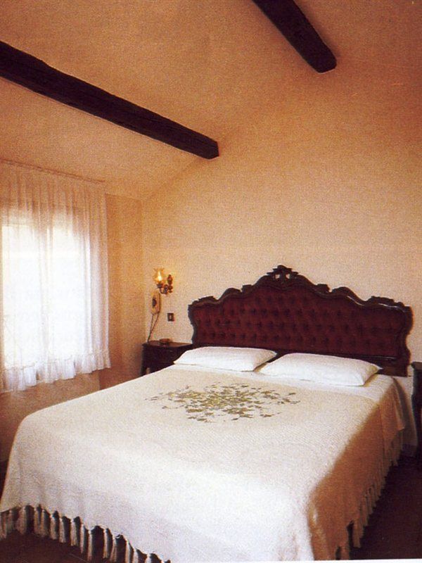 Hotel Canada 2*