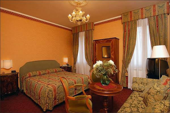 San Zulian Hotel 3*