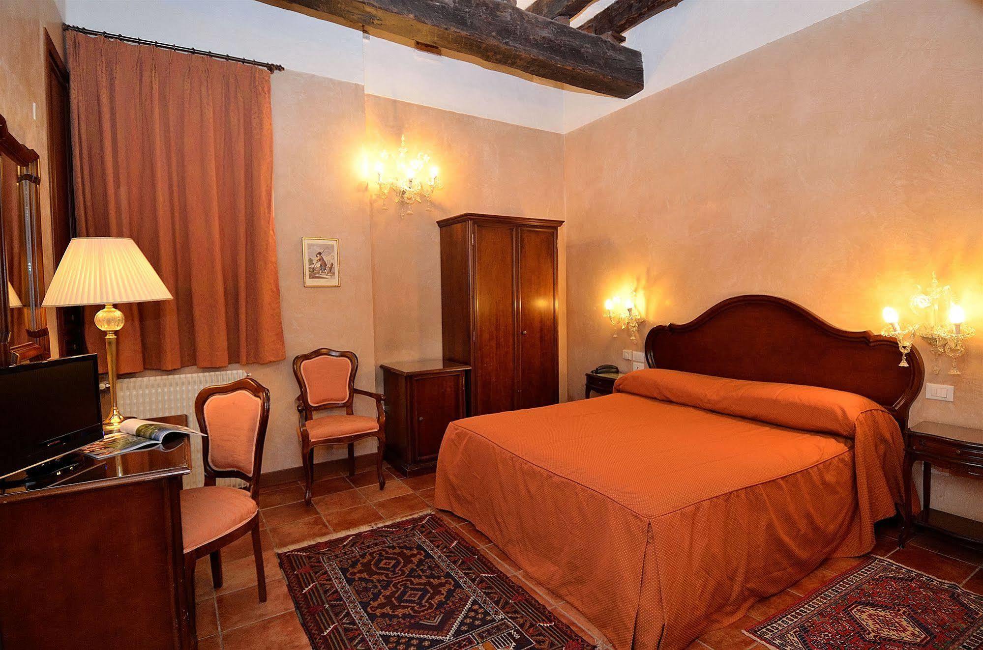 La Corte Venice