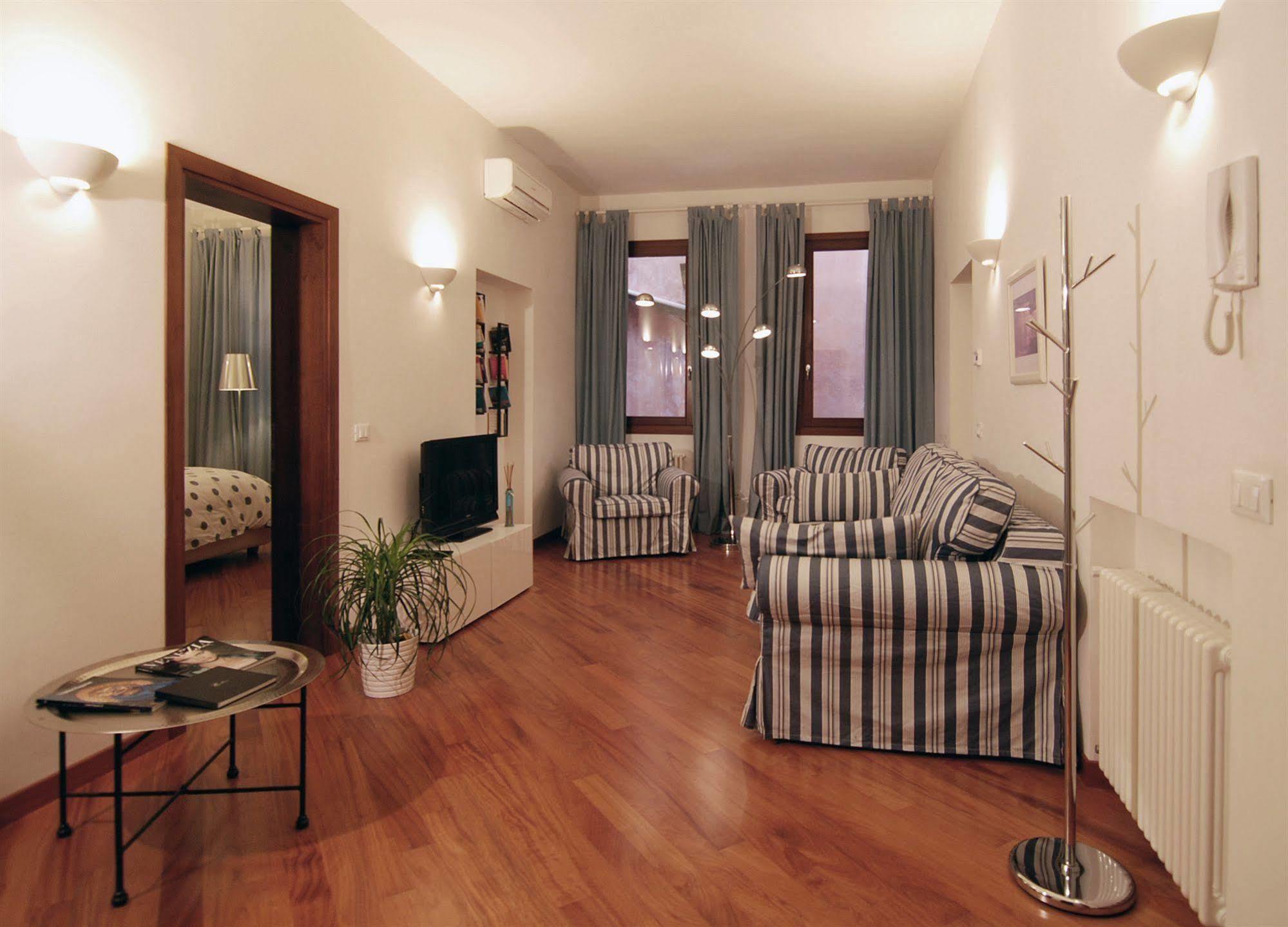 Sarai Venice