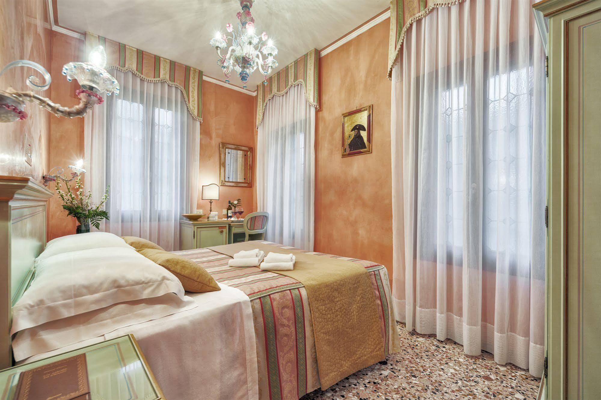 Firenze Hotel 3*