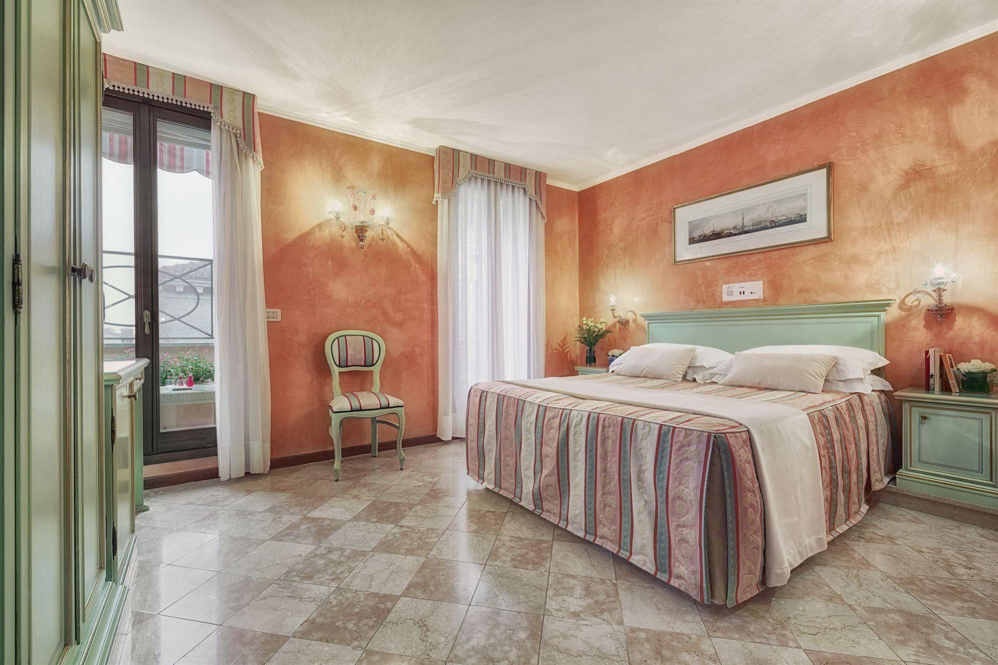 Firenze Hotel 3*