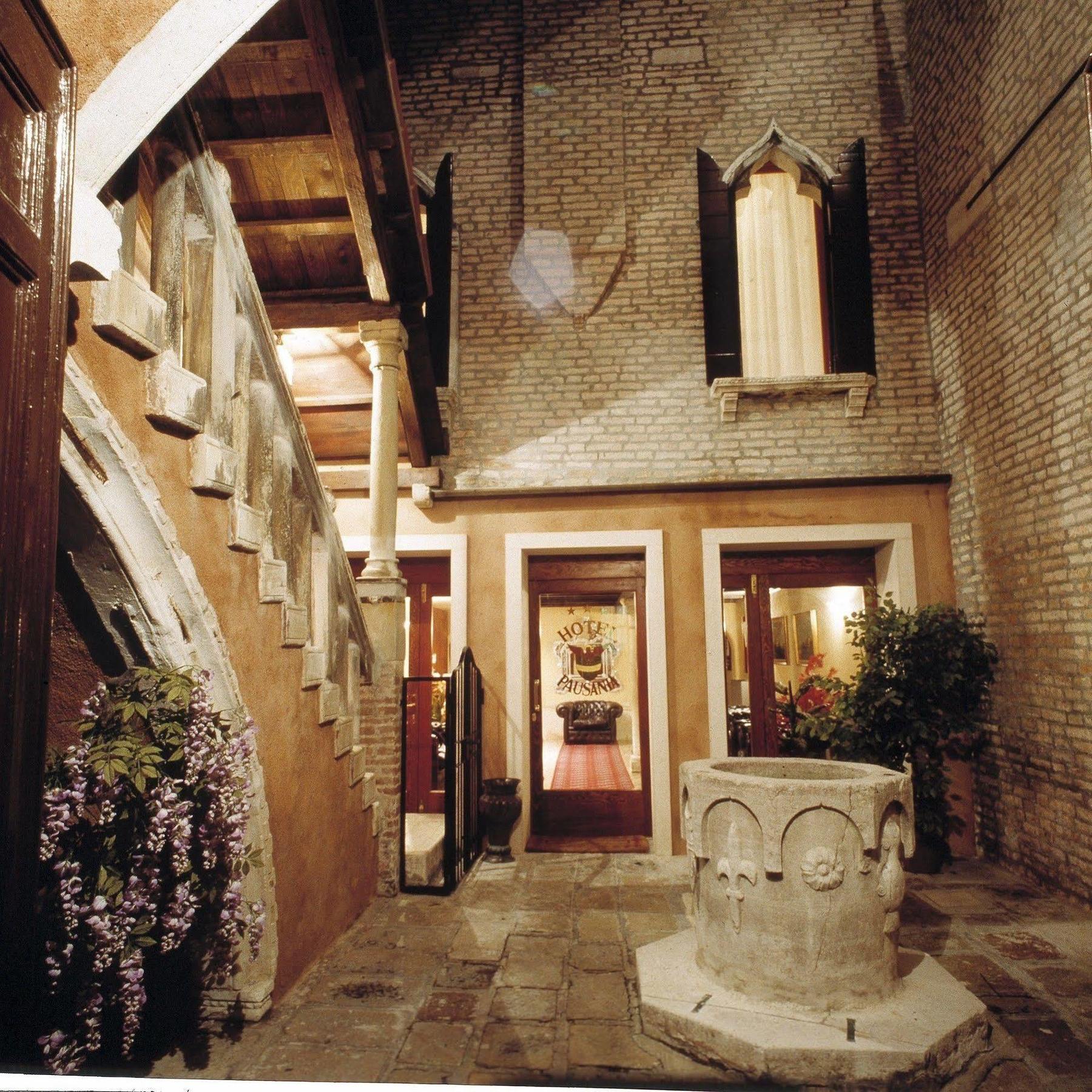 Hotel Pausania 3*