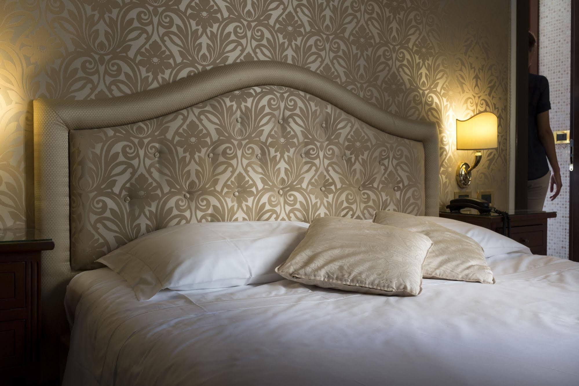 Hotel Ca' D'oro - Wenice Deep Culture