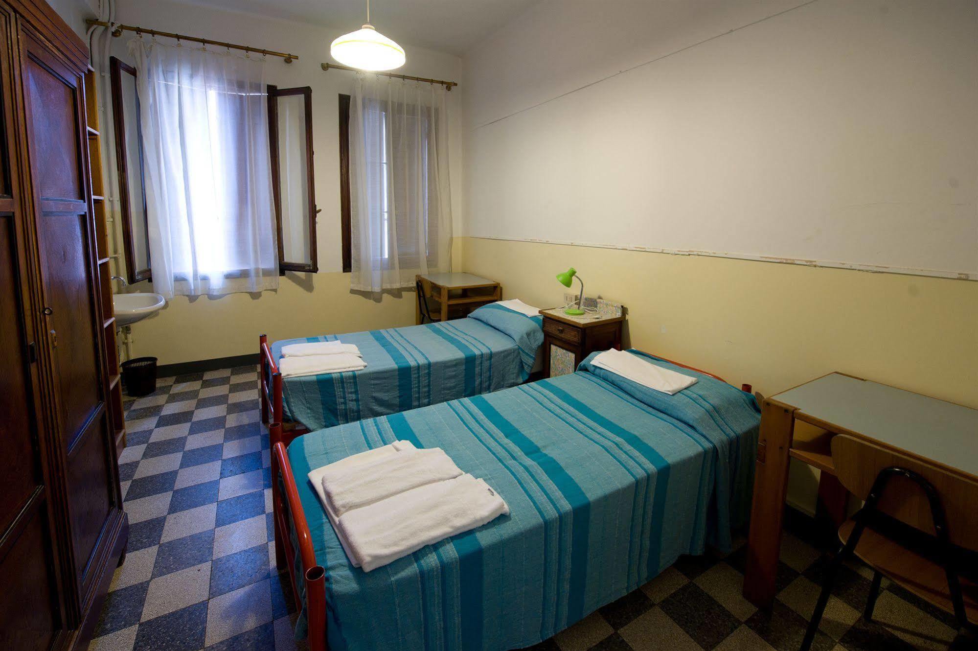 Domus Civica Albergue *