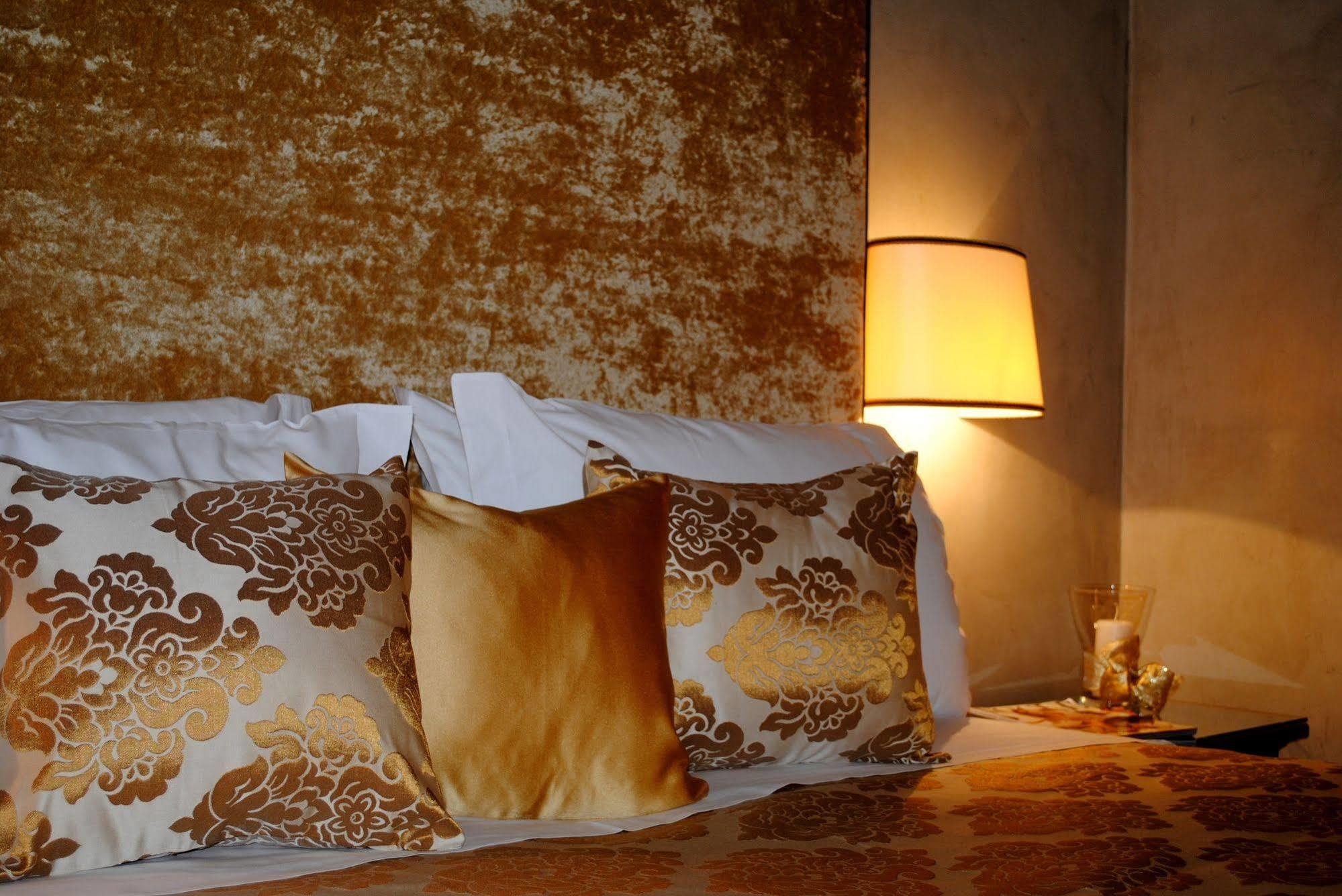 Palazzo Del Giglio 4*