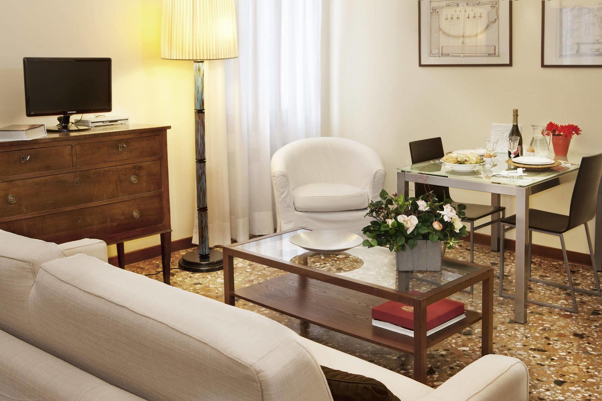 Aparthotel Ca' Foscolo Venice