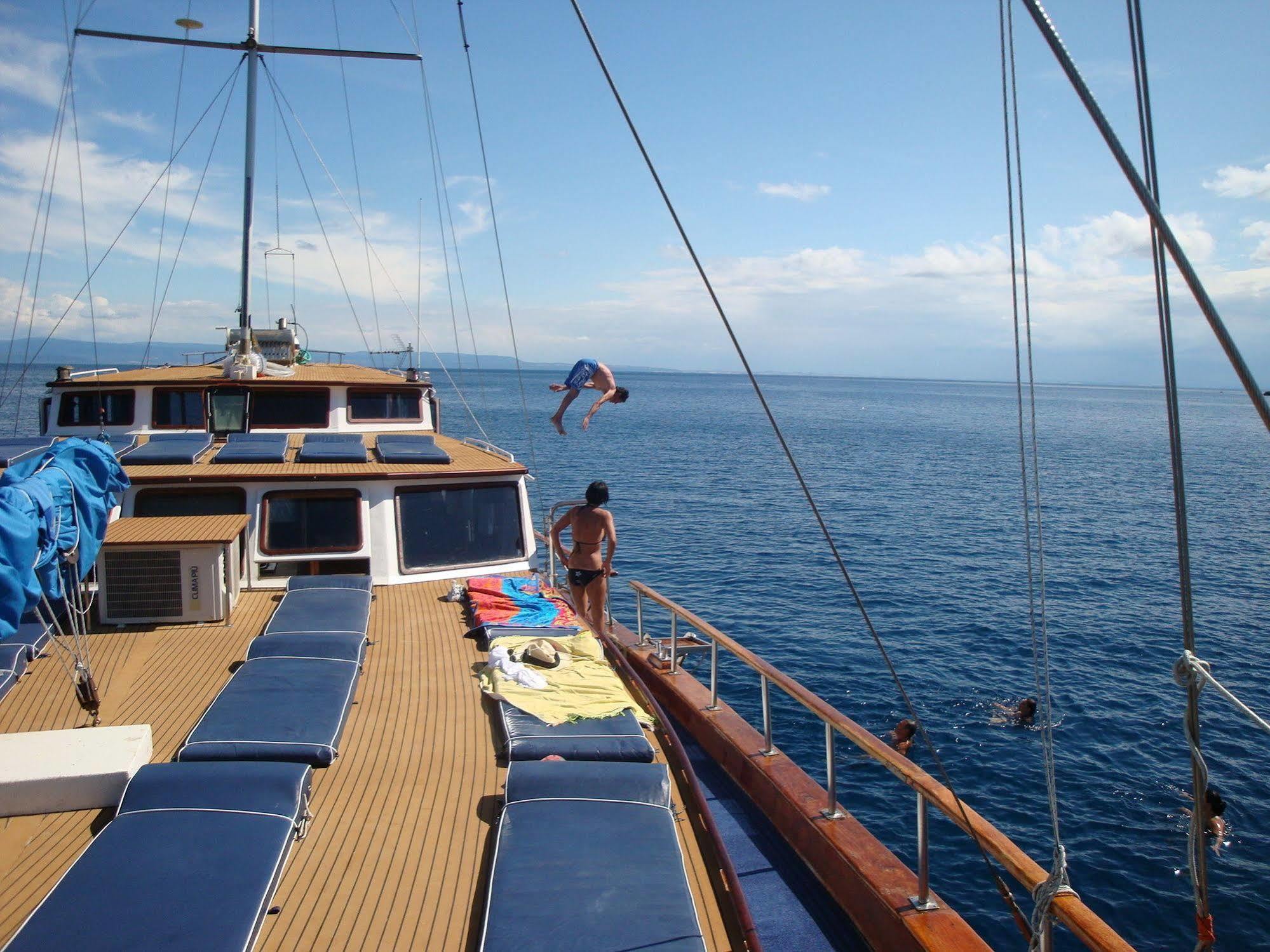 Botel Boat & Breakfast Caicco Freedom Veneza