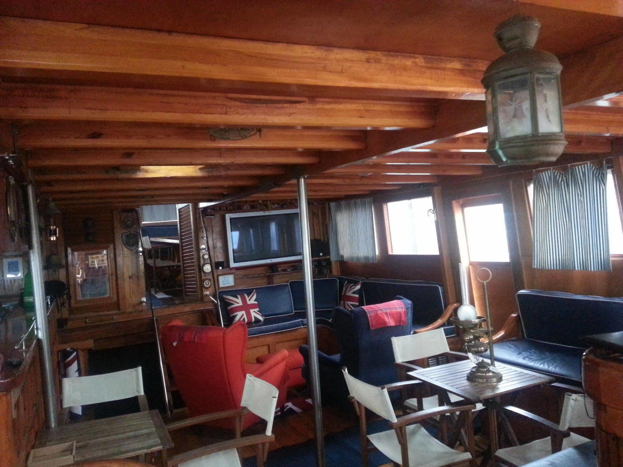 Boat & Breakfast Caicco Freedom Botel 2*
