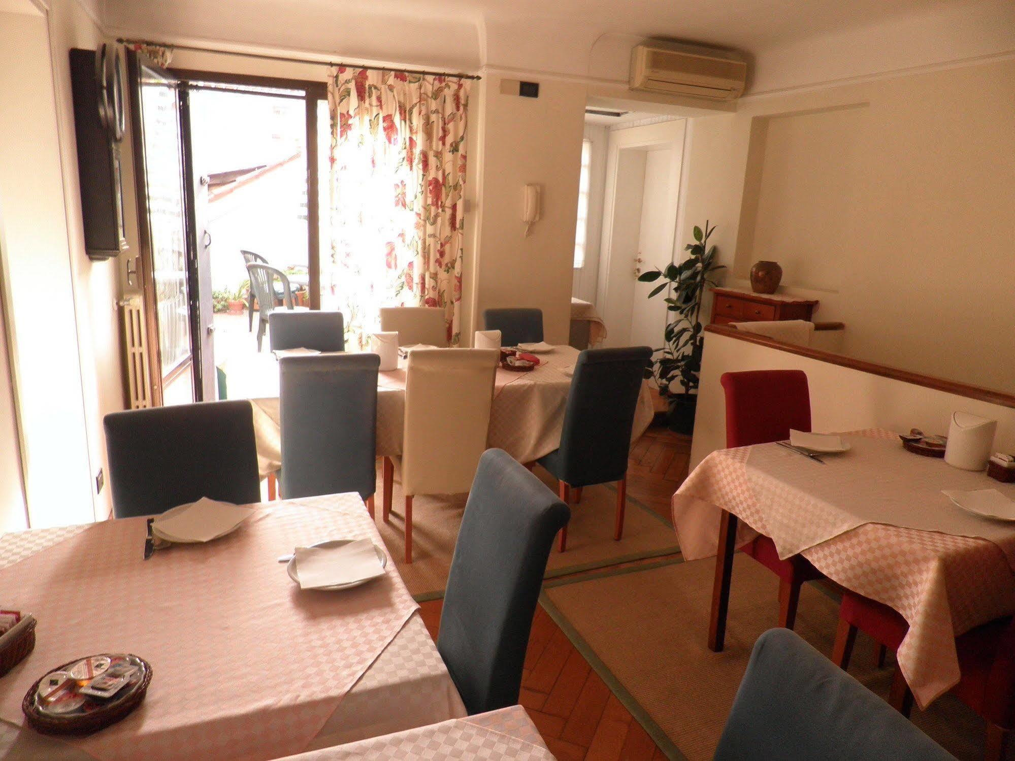 Al Campaniel Bed & Breakfast