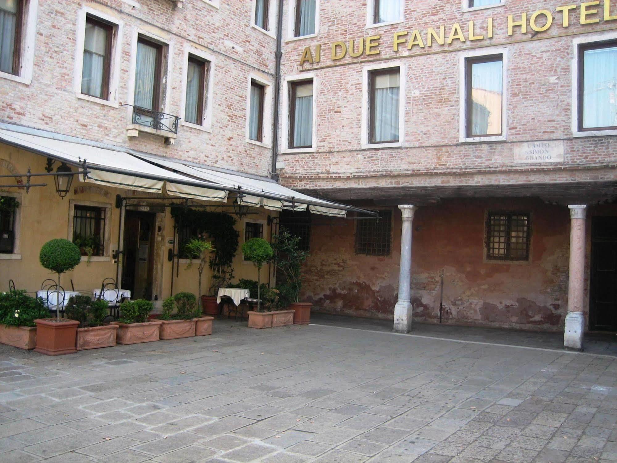 Ai Due Fanali Adults Only 3*