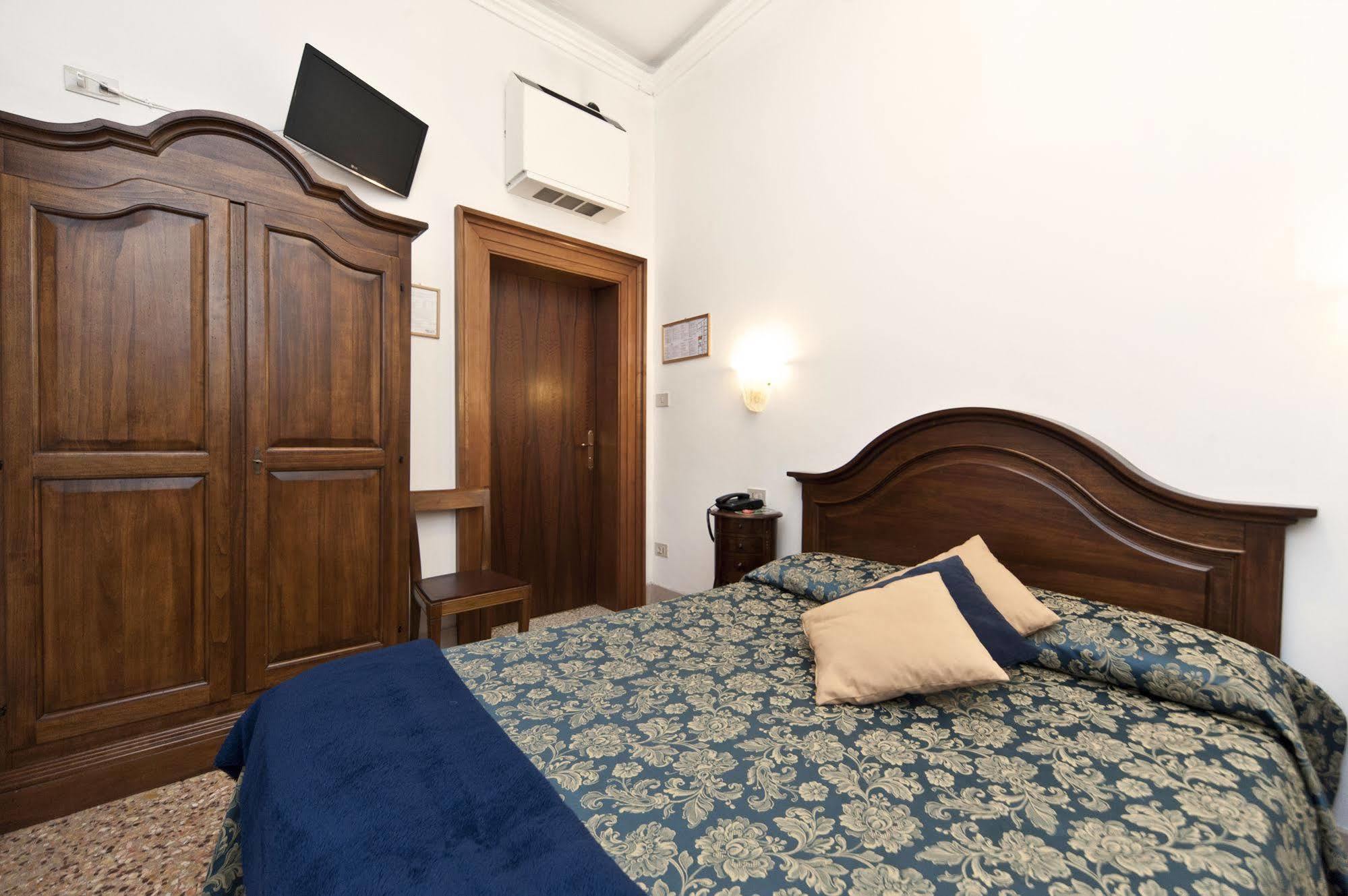 Fava 2* Venice