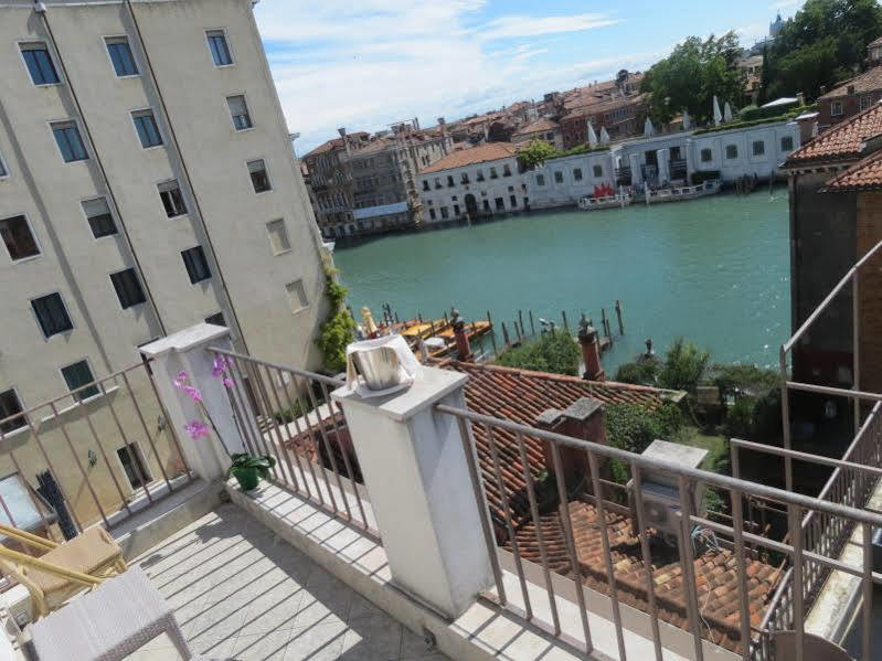 Dei Dragomanni Hotel 4*